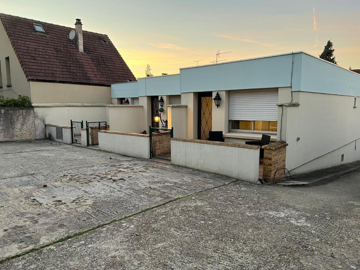 Appart'Hotel Nuiteejour Versailles Saint Cyr L'Ecole Eksteriør bilde
