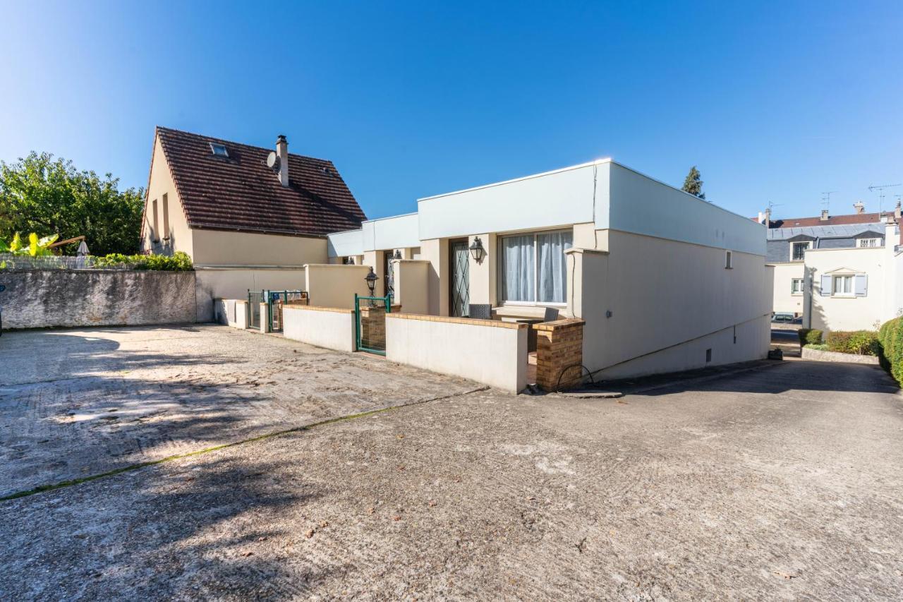 Appart'Hotel Nuiteejour Versailles Saint Cyr L'Ecole Eksteriør bilde