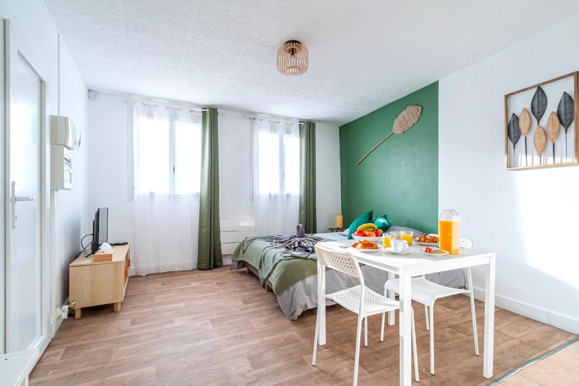 Appart'Hotel Nuiteejour Versailles Saint Cyr L'Ecole Eksteriør bilde
